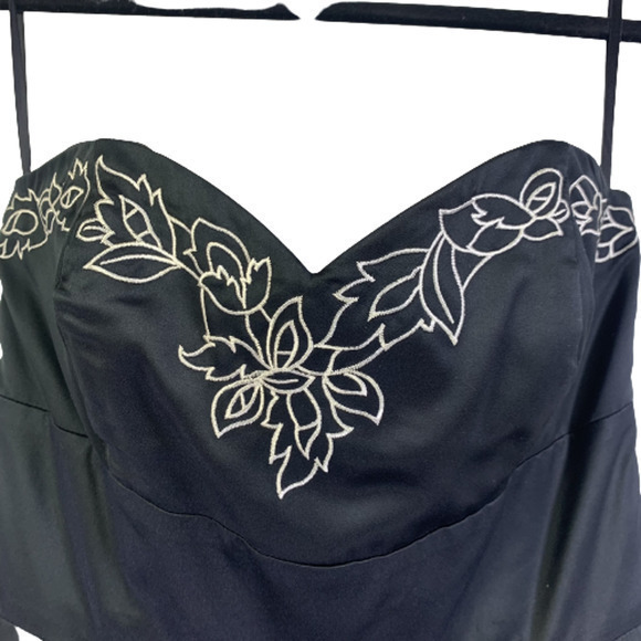 WHBM Black Floral Embroidered Strapless Dress - Picture 5 of 11